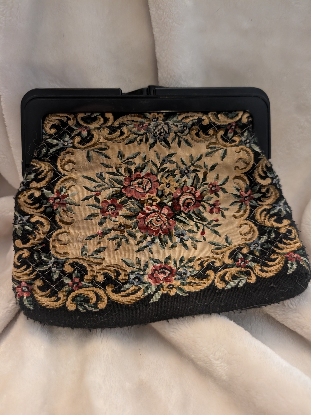 Floral Tapestry Frame Clutch Wristlet in Black & Cream